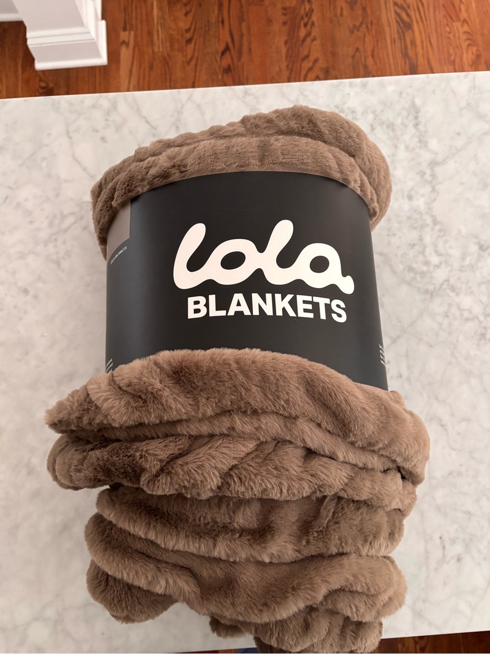 Lola blanket large